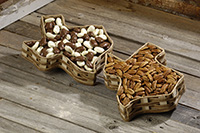 Texas Basket - 1 lb Mixed Chocolate and Creamy White Pecans